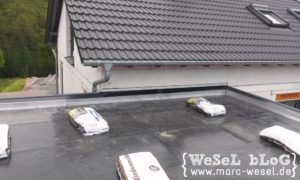 Kiesfangleisten auf dem Dach montiert